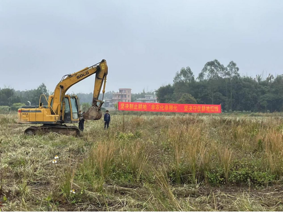 簡報(bào)2023-19期 沙湖鎮(zhèn):黨建引領(lǐng)備春耕 不誤農(nóng)時(shí)不負(fù)春530.png