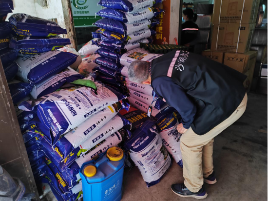 簡報(bào)2023-19期 沙湖鎮(zhèn):黨建引領(lǐng)備春耕 不誤農(nóng)時(shí)不負(fù)春1076.png