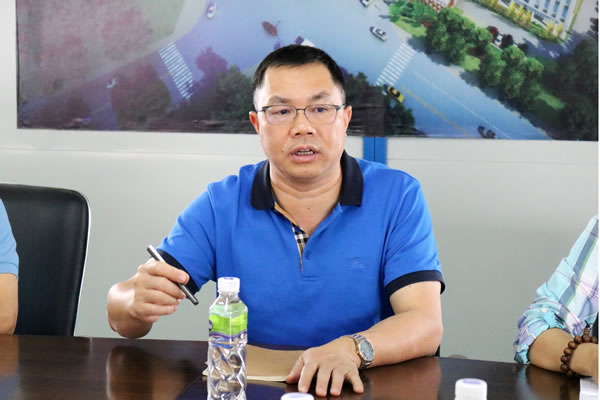 4.謝超武對(duì)醫(yī)療衛(wèi)生重點(diǎn)項(xiàng)目建設(shè)提出要求.jpg 4.謝超武對(duì)醫(yī)療衛(wèi)生重點(diǎn)項(xiàng)目建設(shè)提出要求.jpg